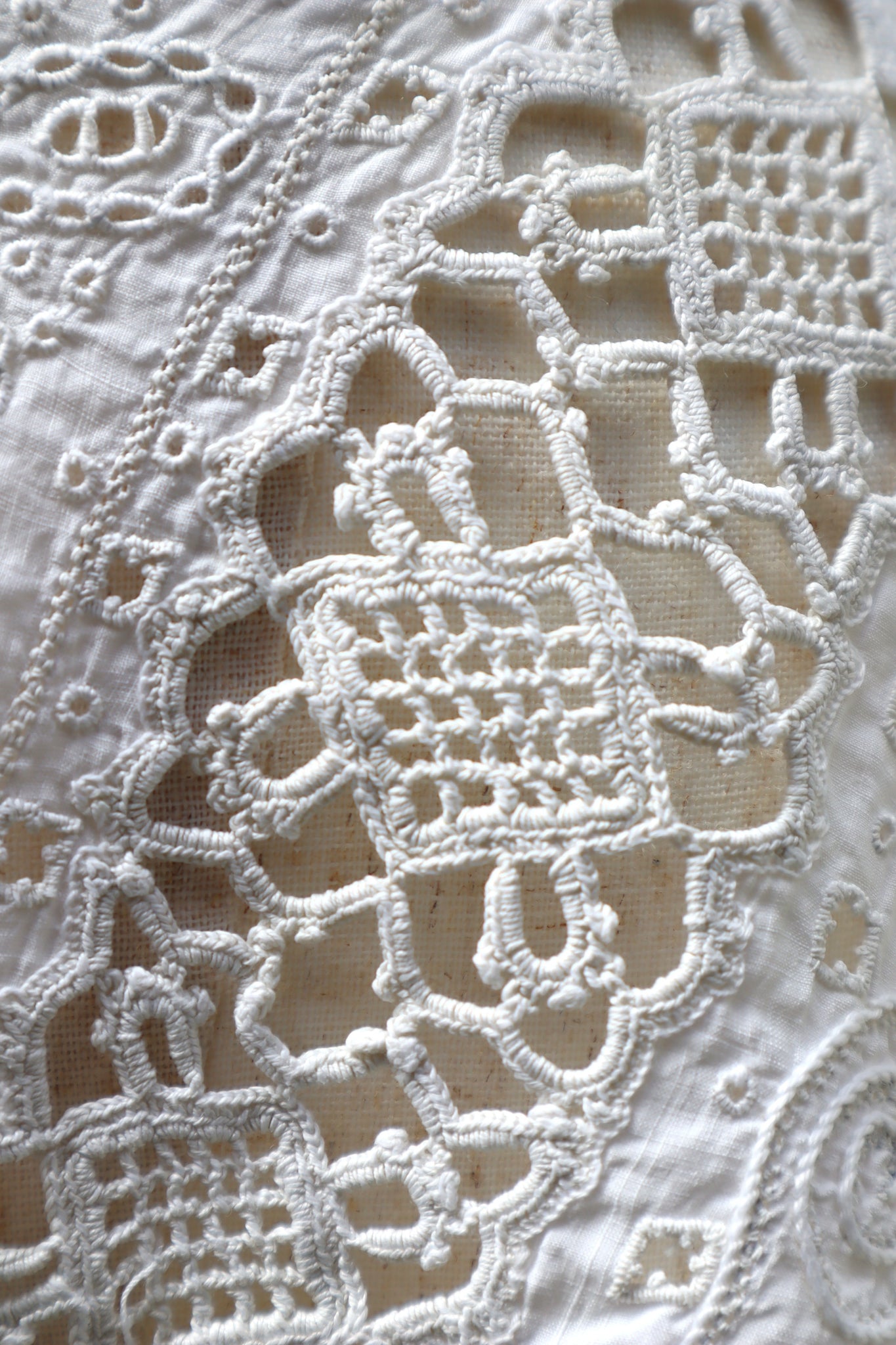 1900s French Fully Handcrafted Whitework Cotton Waist Piece