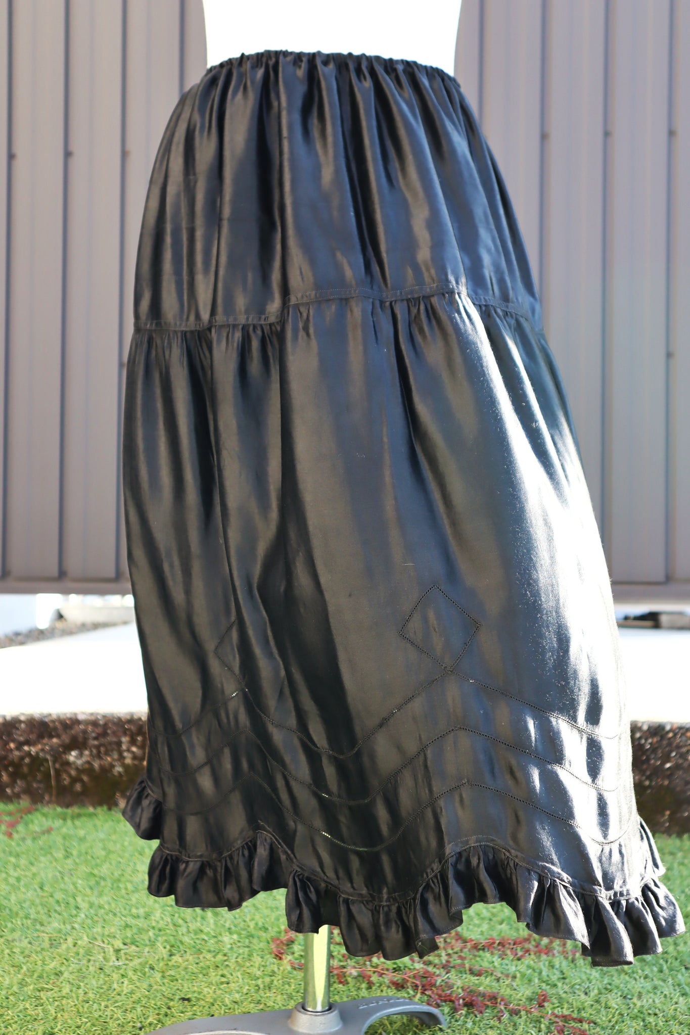 1900s Edwardian Black Silk Petticoat Skirt