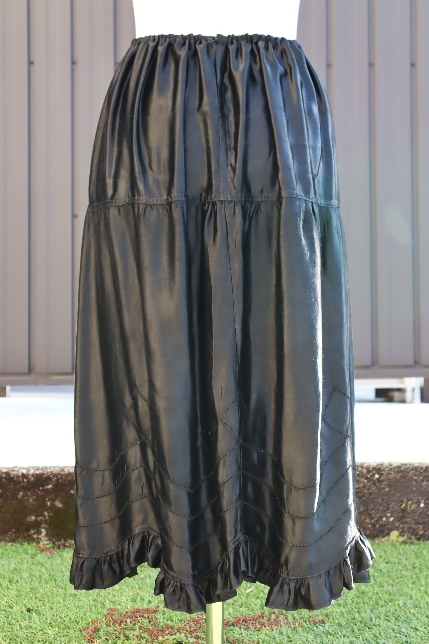 1900s Edwardian Black Silk Petticoat Skirt