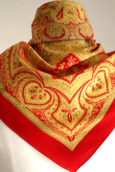 Late 1960s French Cotton Triangle Scarf in Golden & Red Paisley
