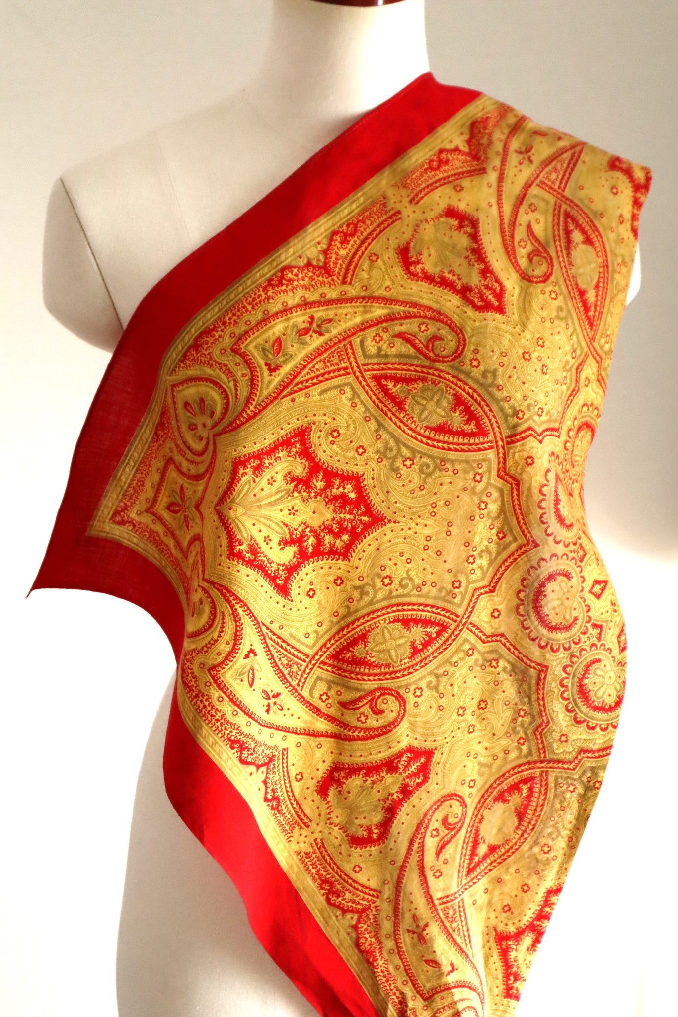 Late 1960s French Cotton Triangle Scarf in Golden & Red Paisley