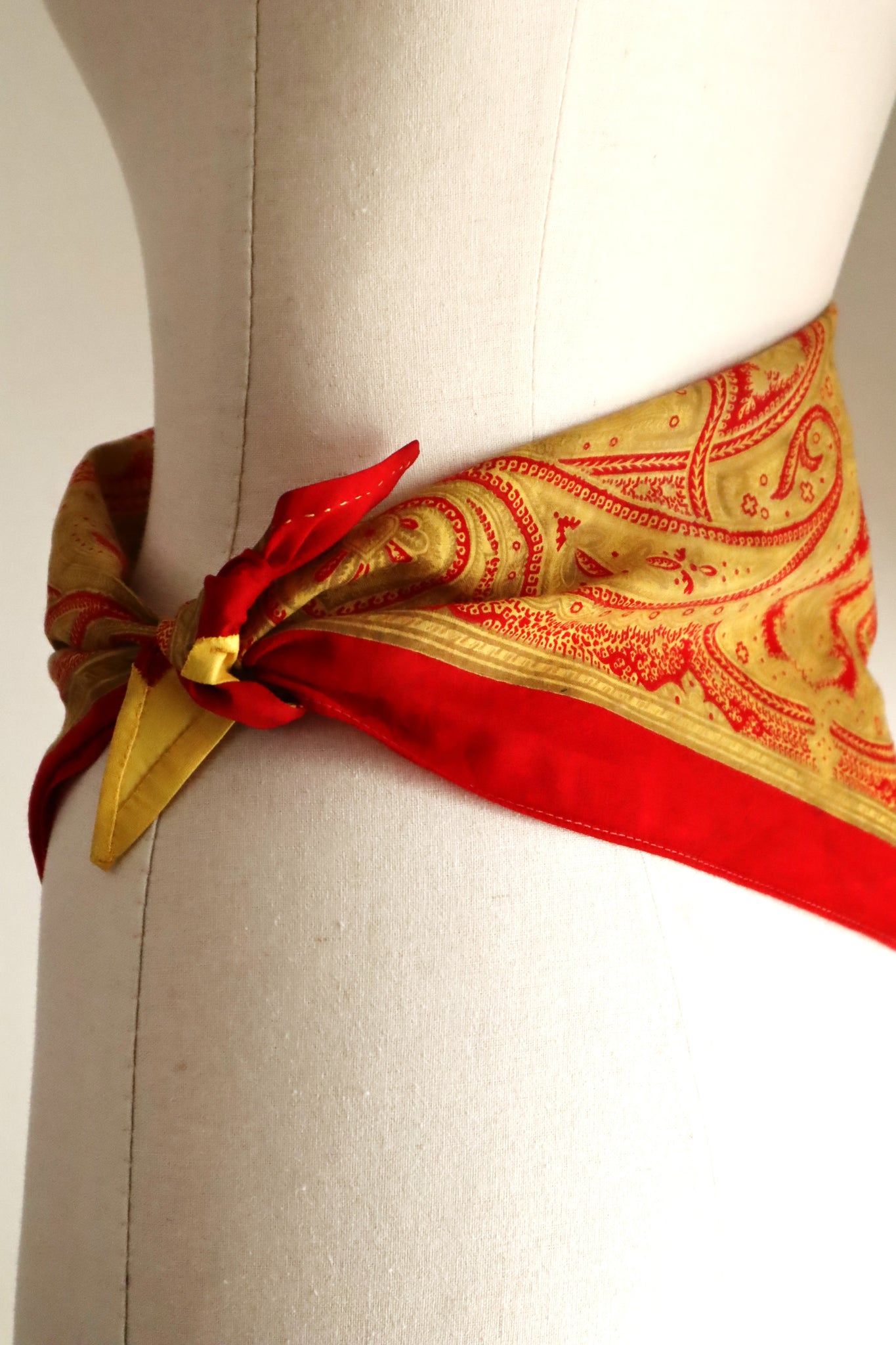 Late 1960s French Cotton Triangle Scarf in Golden & Red Paisley