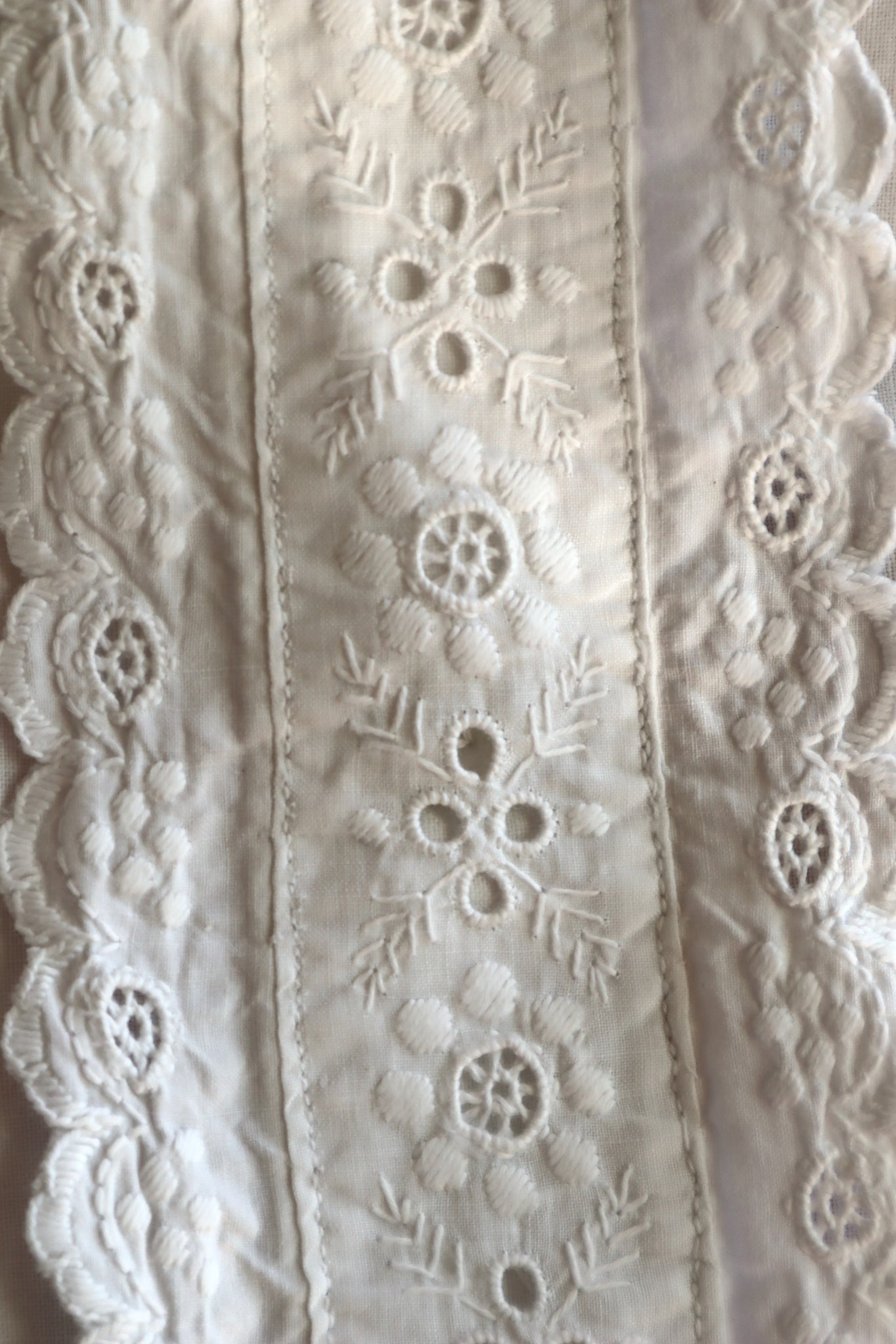 1900s Hand Embroidery Beautiful Tuck Design Dress Size M