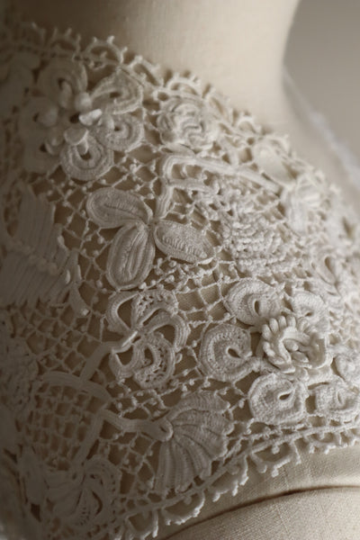 Late 19th Century French Irish Crochet Lace Collar