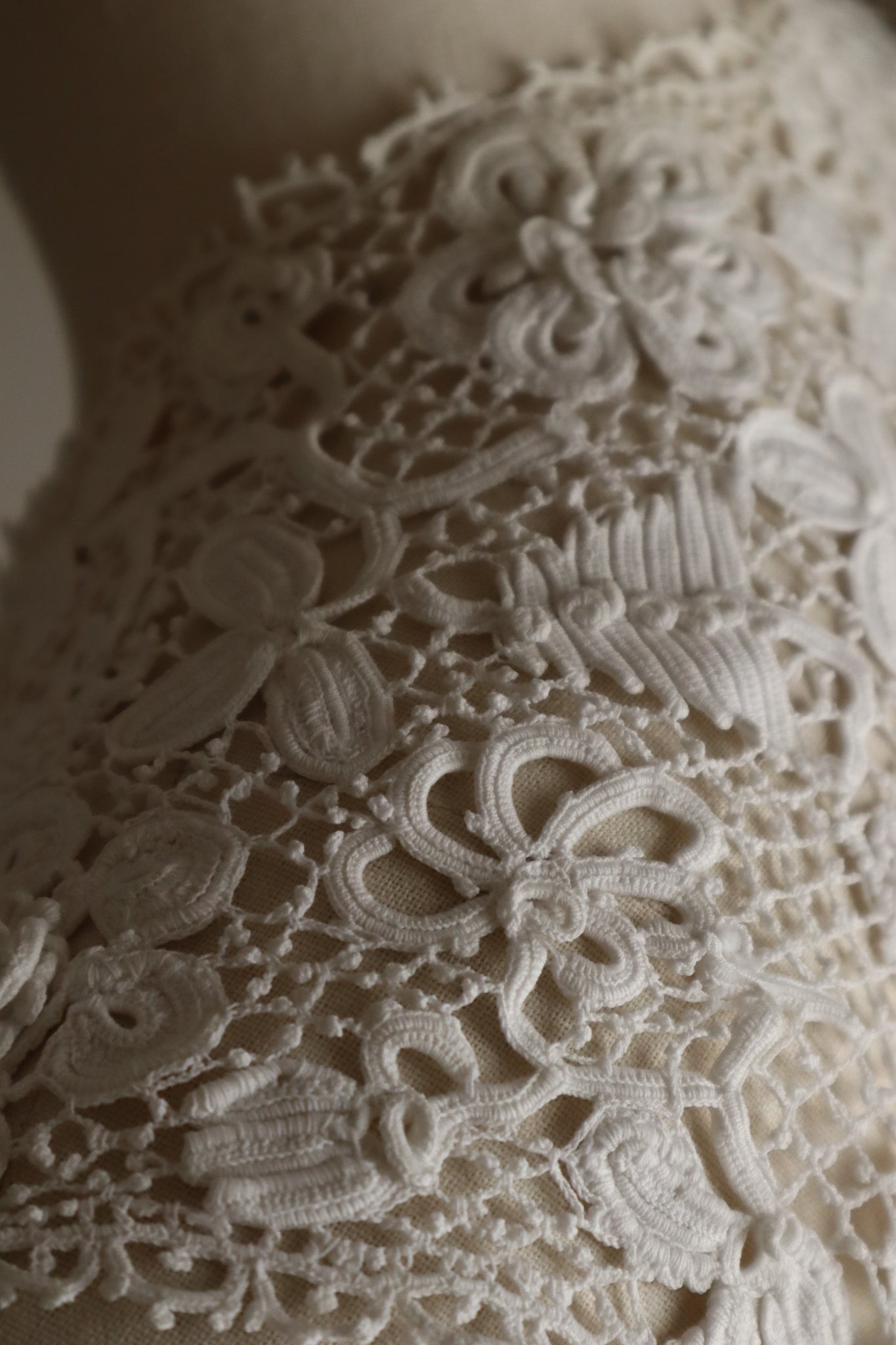 Late 19th Century French Irish Crochet Lace Collar
