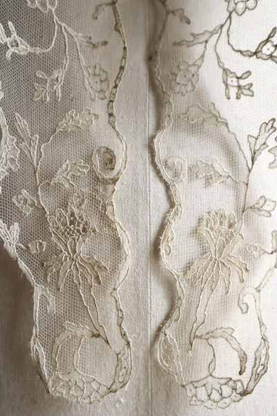 Early 1900s Edwardian Embroidered Net Lace Capelet