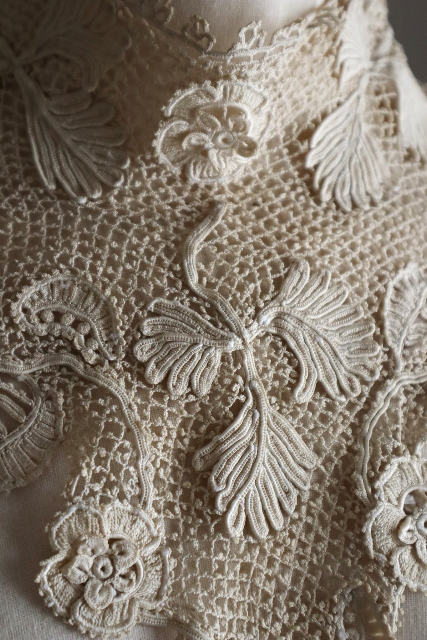 1890s–1900s Irish Crochet Lace High-necked Collar