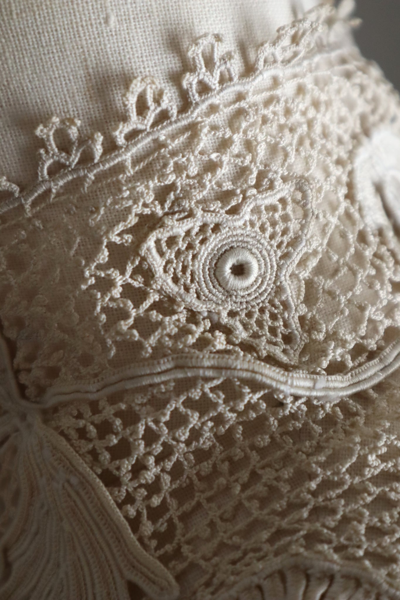 1890s–1900s Irish Crochet Lace High-necked Collar