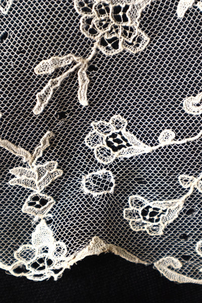 Early 1900s Edwardian Embroidered Net Lace Capelet