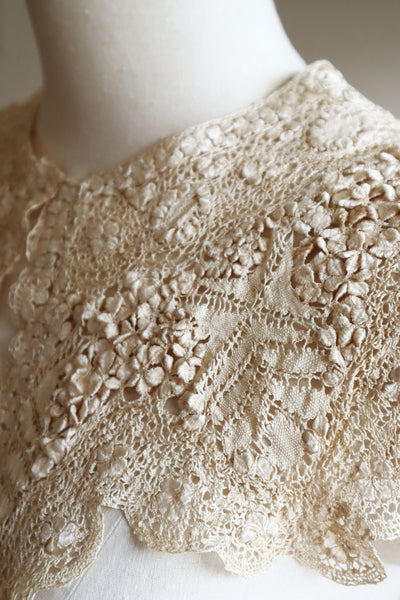 19th Century Silk Maltese Lace Collar