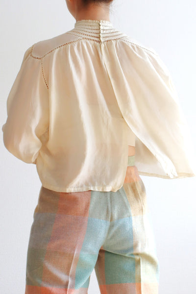 1900s Hand Embroidery Silk Blouse