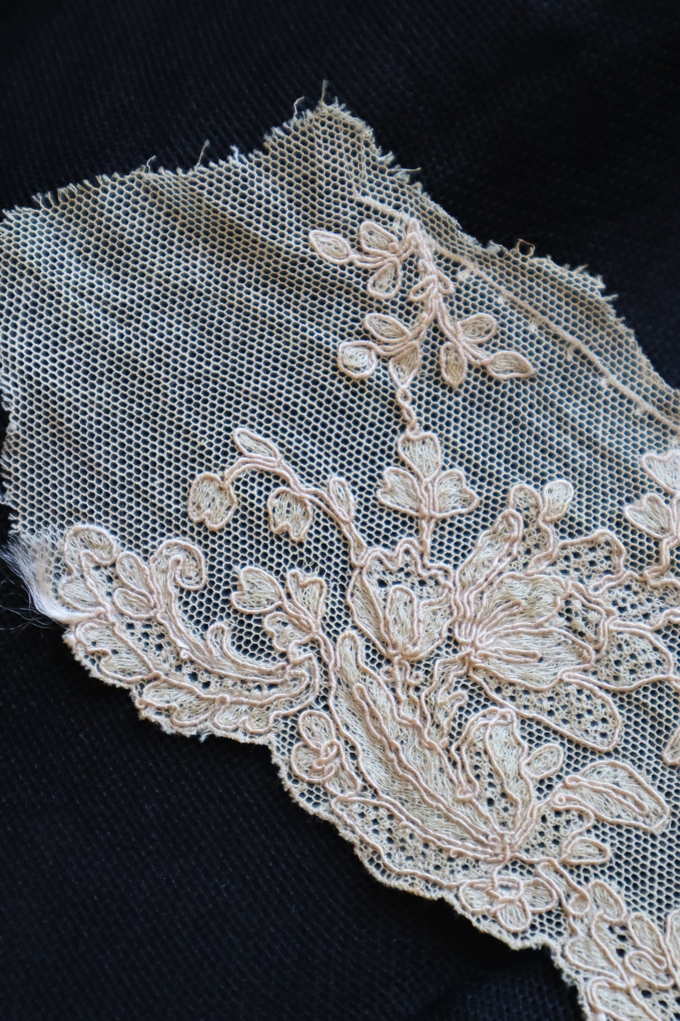 1920s~1930s Unused Beige Alencon Lace