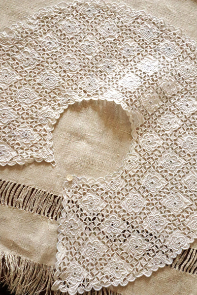 1910s Hand Cutwork Lace Collar
