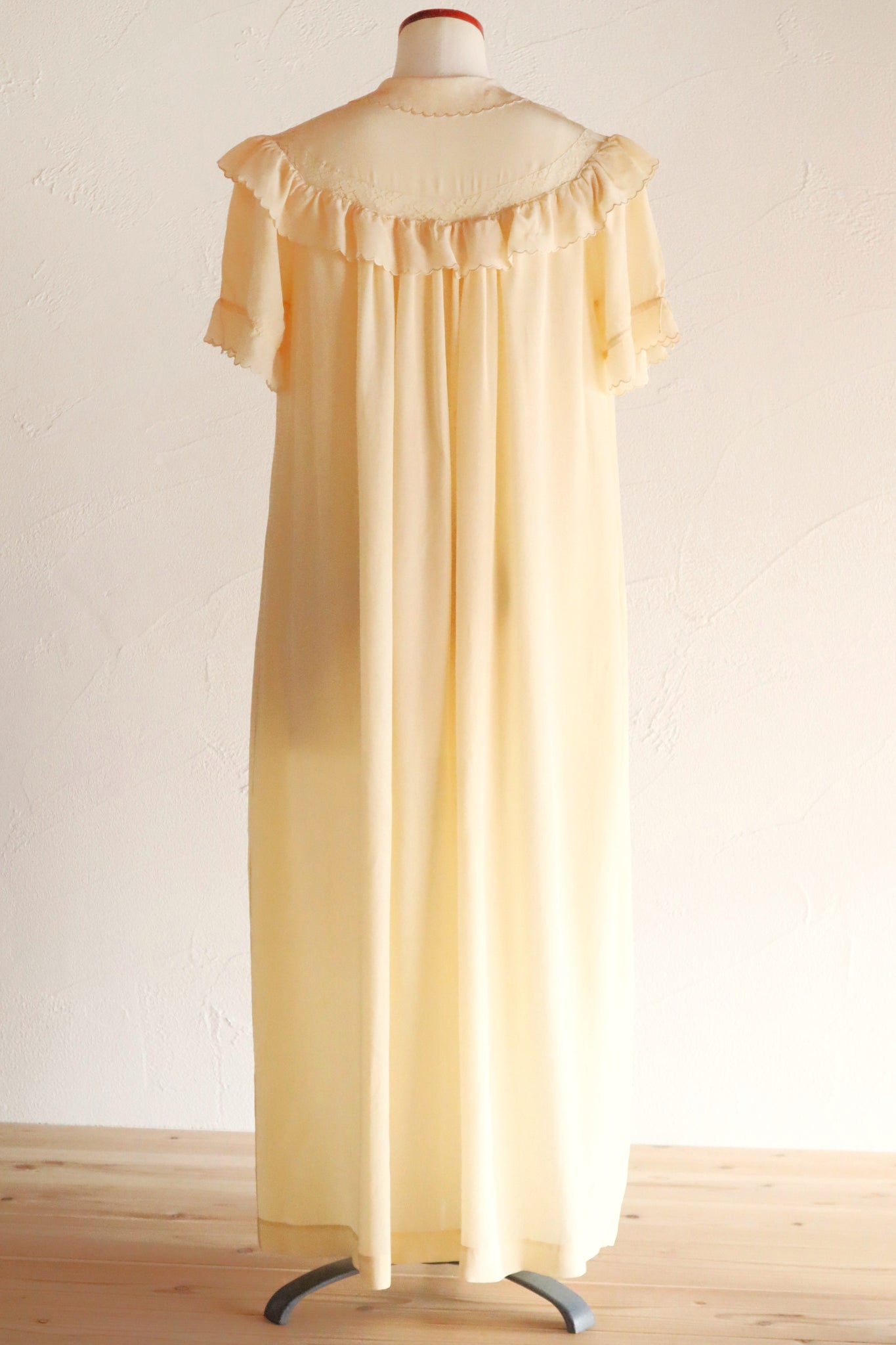 1930s Cream Silk Dress