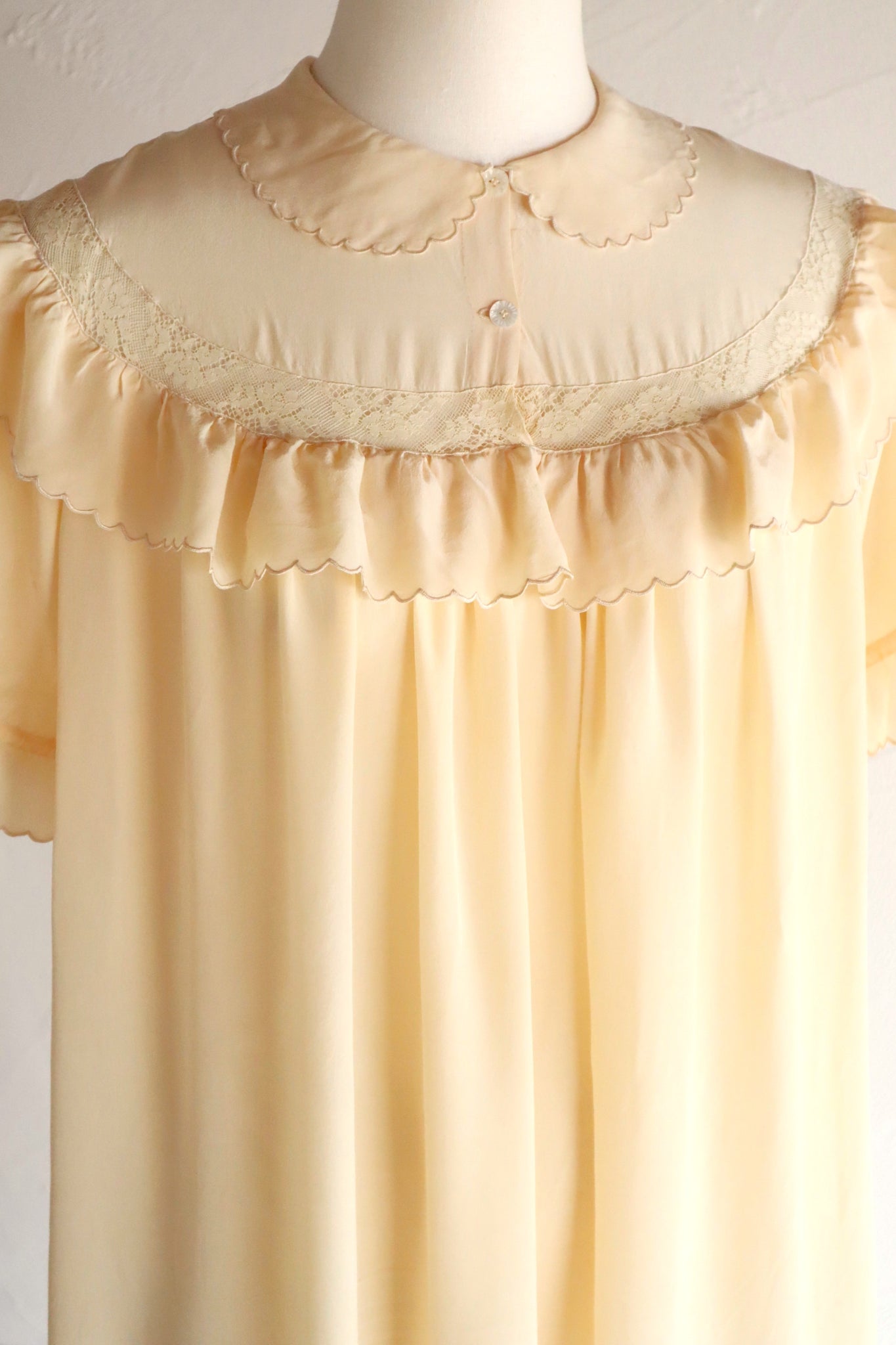 1930s Cream Silk Dress