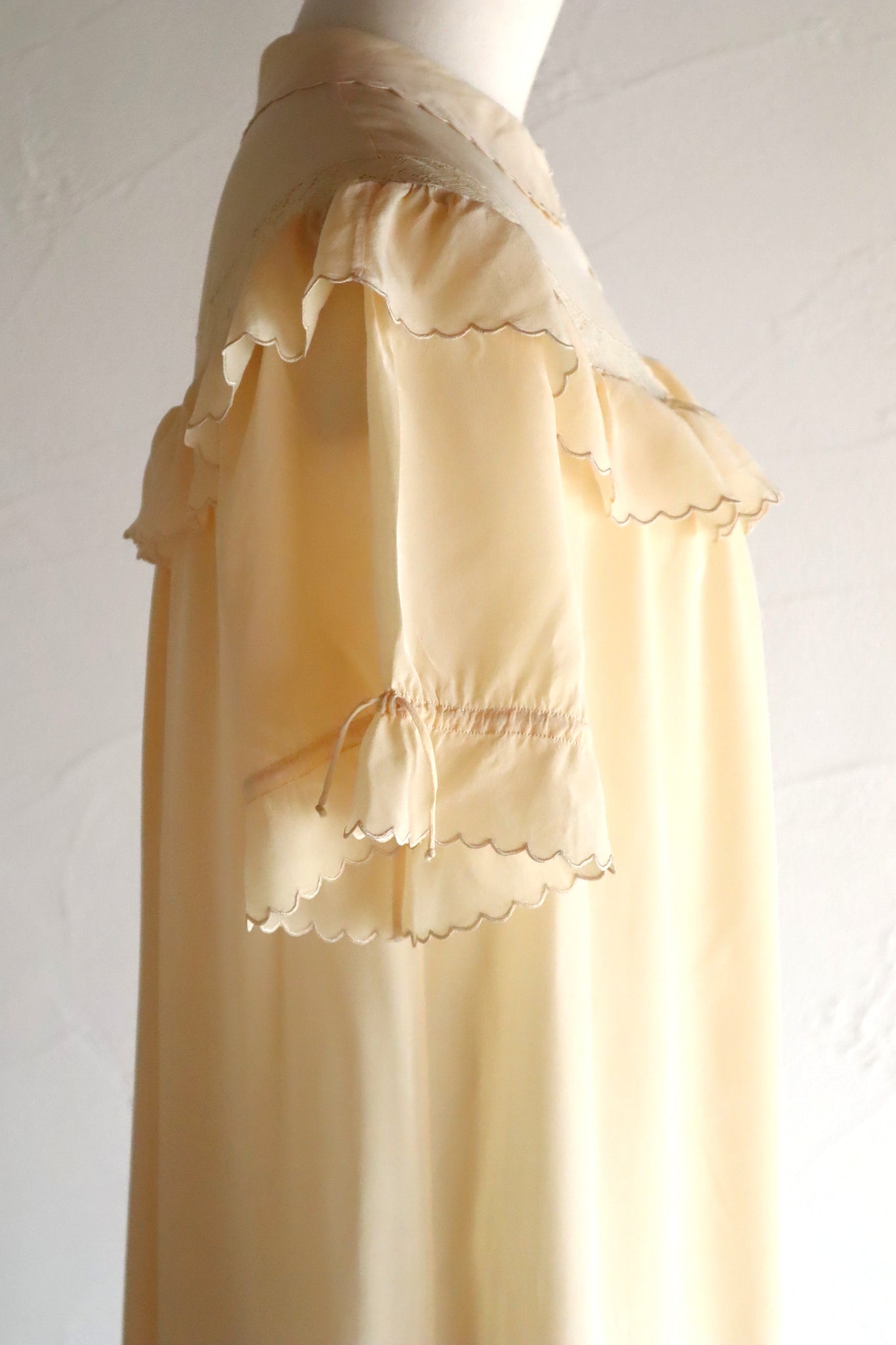 1930s Cream Silk Dress