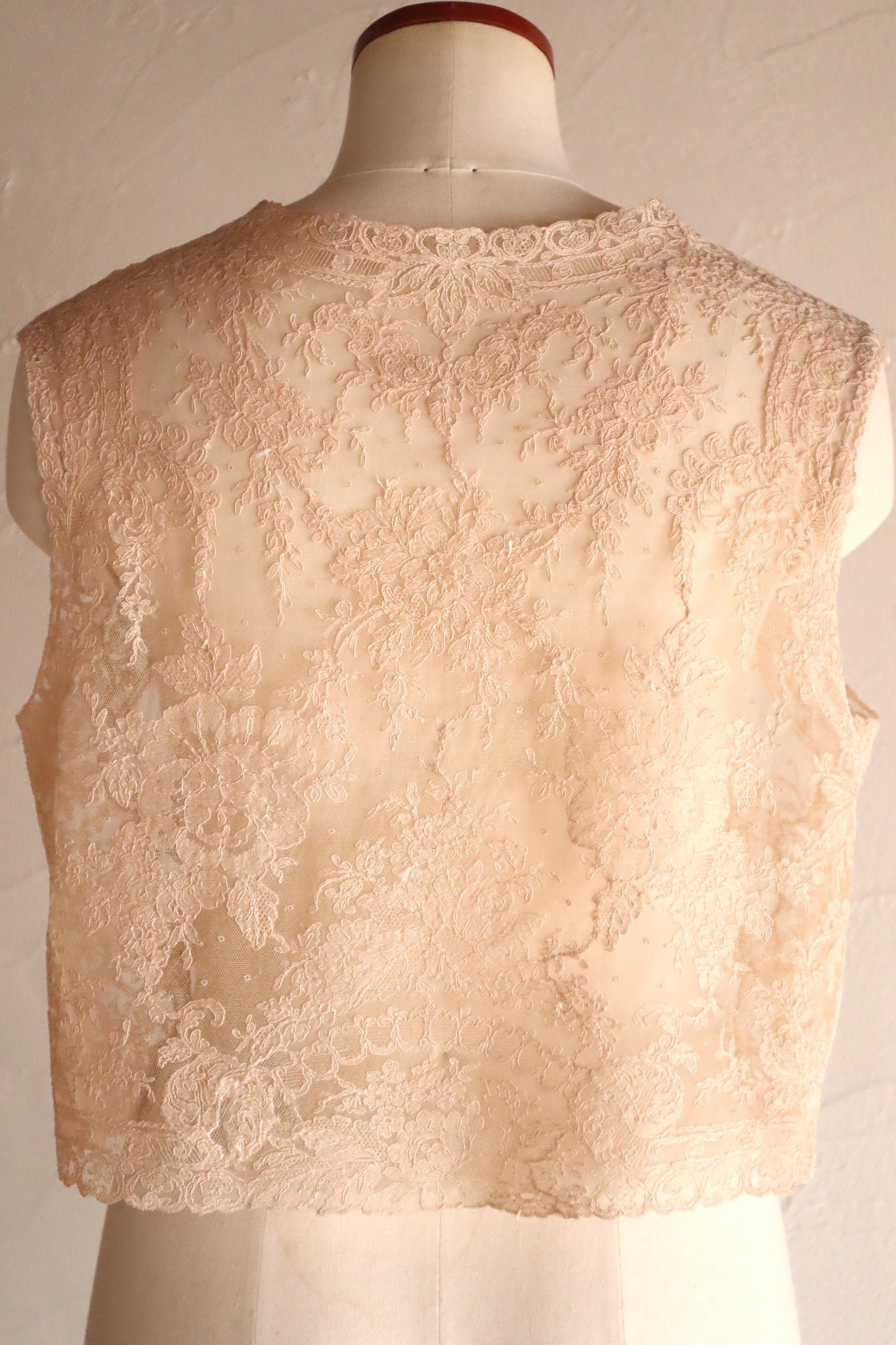 1930s Rose Spray Lace Vest