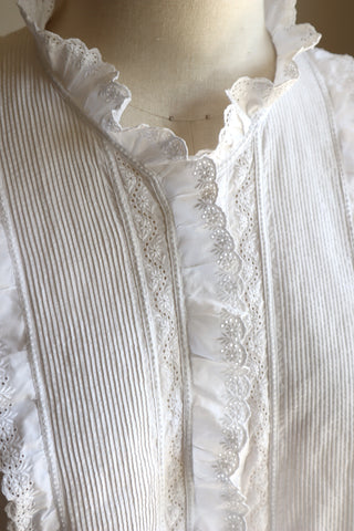 1900s Beautiful Tuck Cotton Blouse