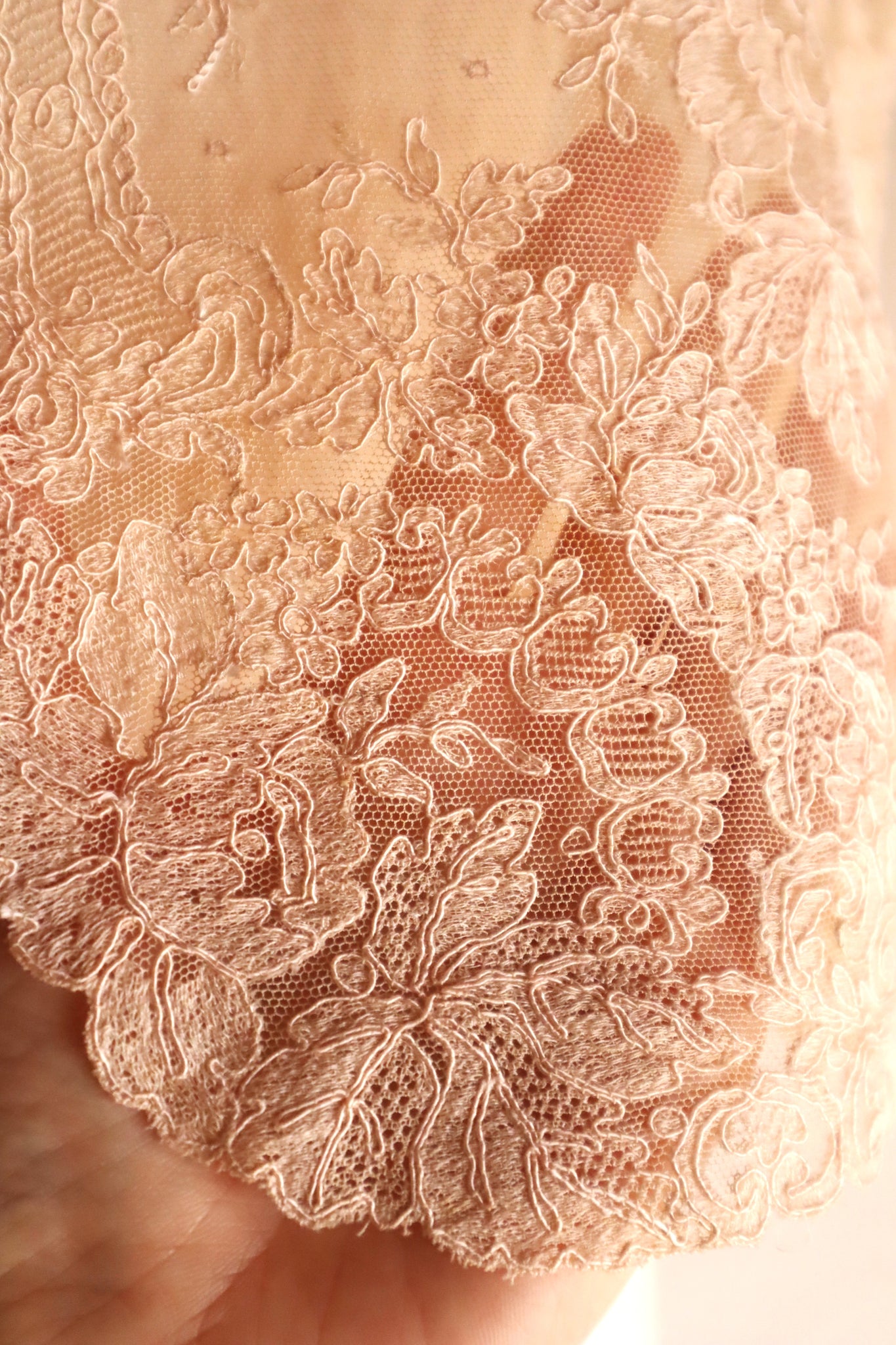 1930s Rose Spray Lace Vest