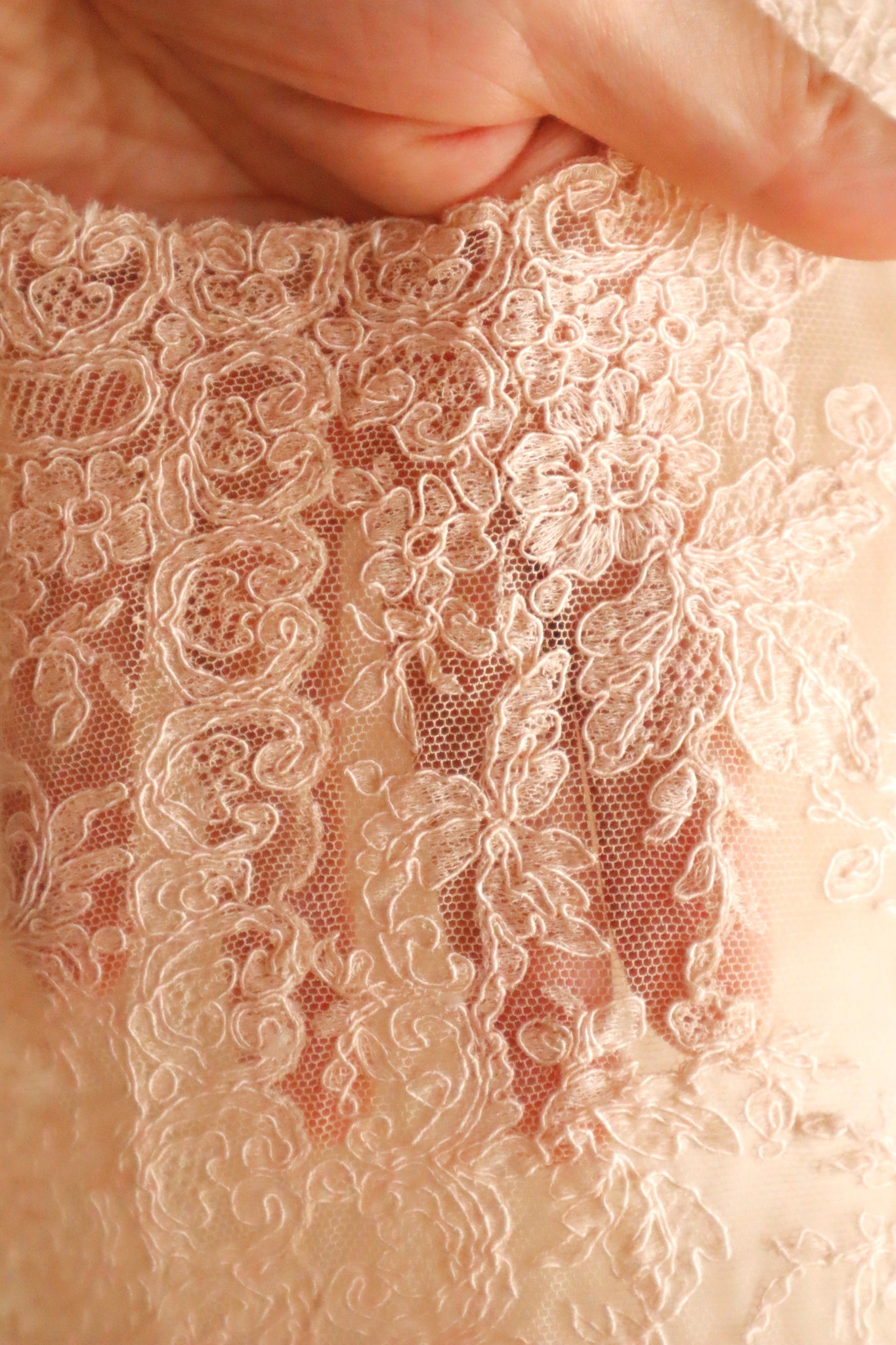 1930s Rose Spray Lace Vest