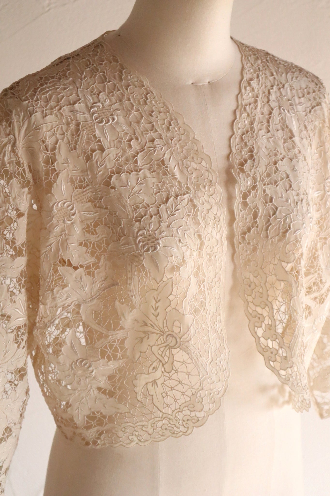 60s Embroidery Cutwork Lace Jacket