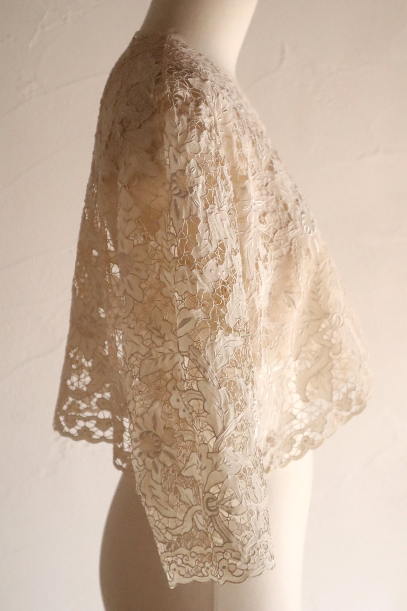 60s Embroidery Cutwork Lace Jacket
