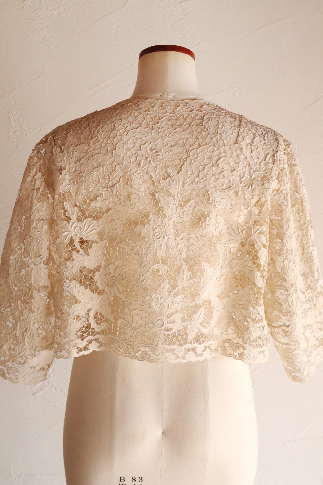 60s Embroidery Cutwork Lace Jacket