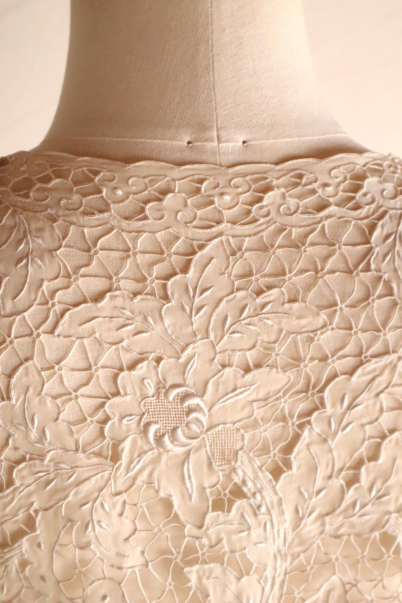 60s Embroidery Cutwork Lace Jacket