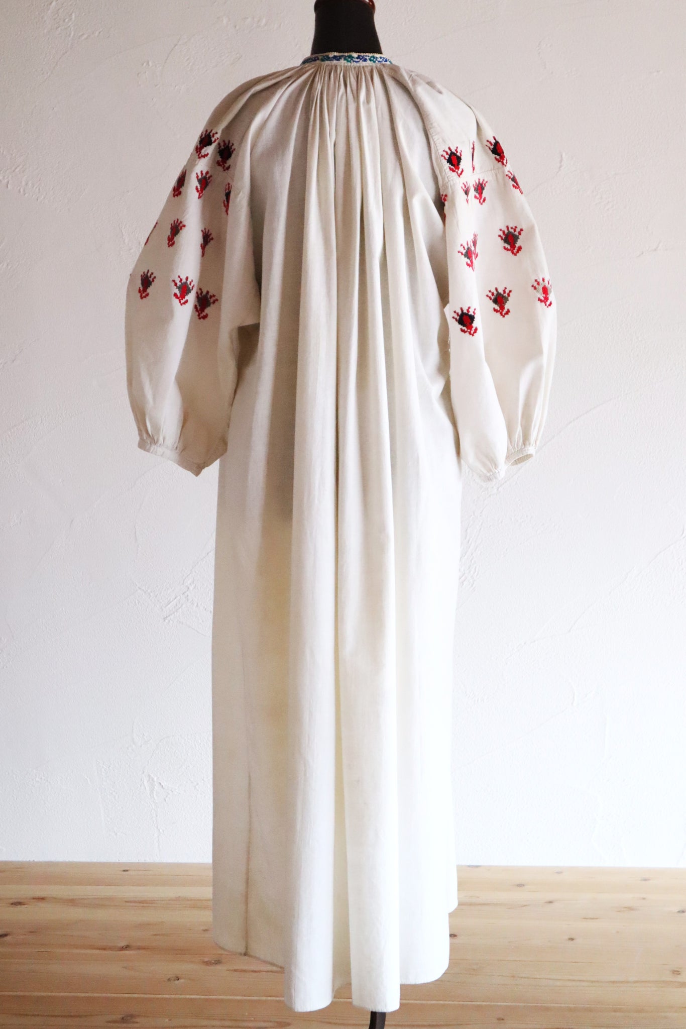 1920s Ukrainian Hand-Embroidered Cotton Sorochka Dress
