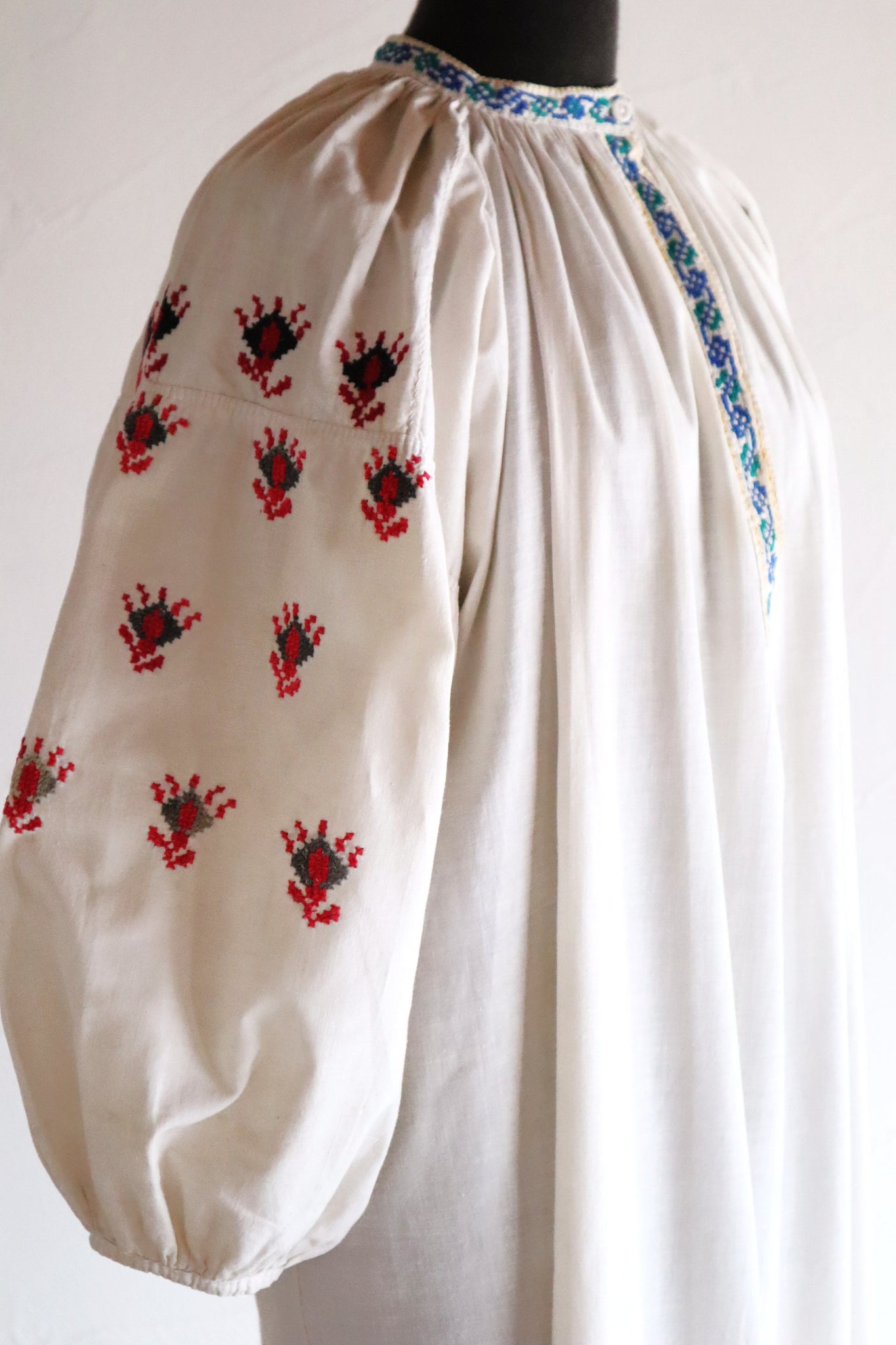 1920s Ukrainian Hand-Embroidered Cotton Sorochka Dress