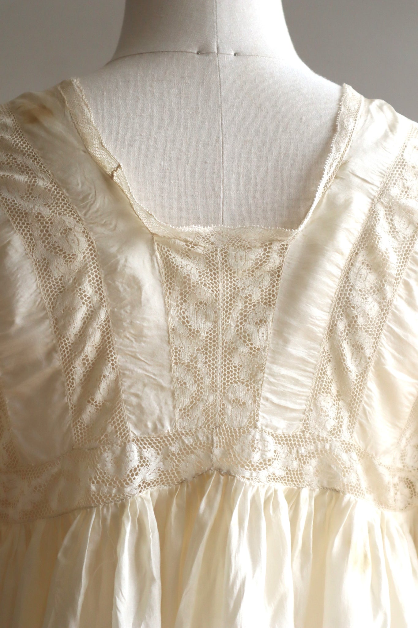 1900s Silk Bed Jacket