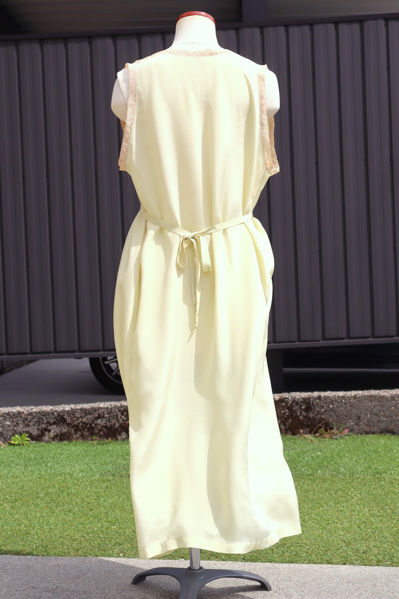 1930s Pale Green Silk Dress
