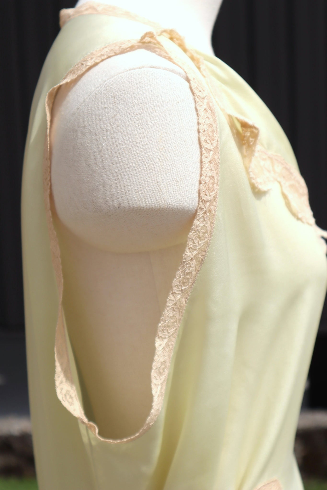 1930s Pale Green Silk Dress