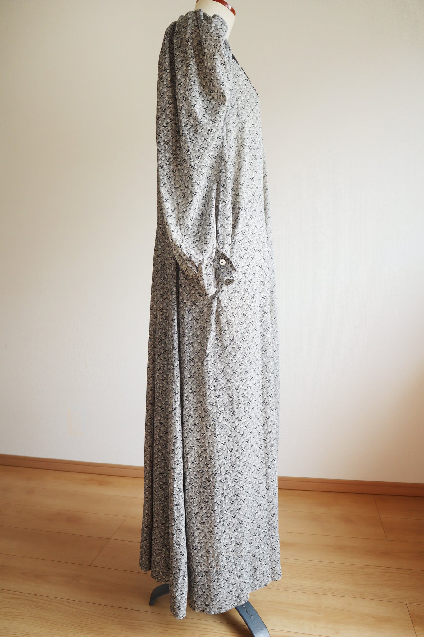 19th Calico Cotton Prairie Dress Size S~M