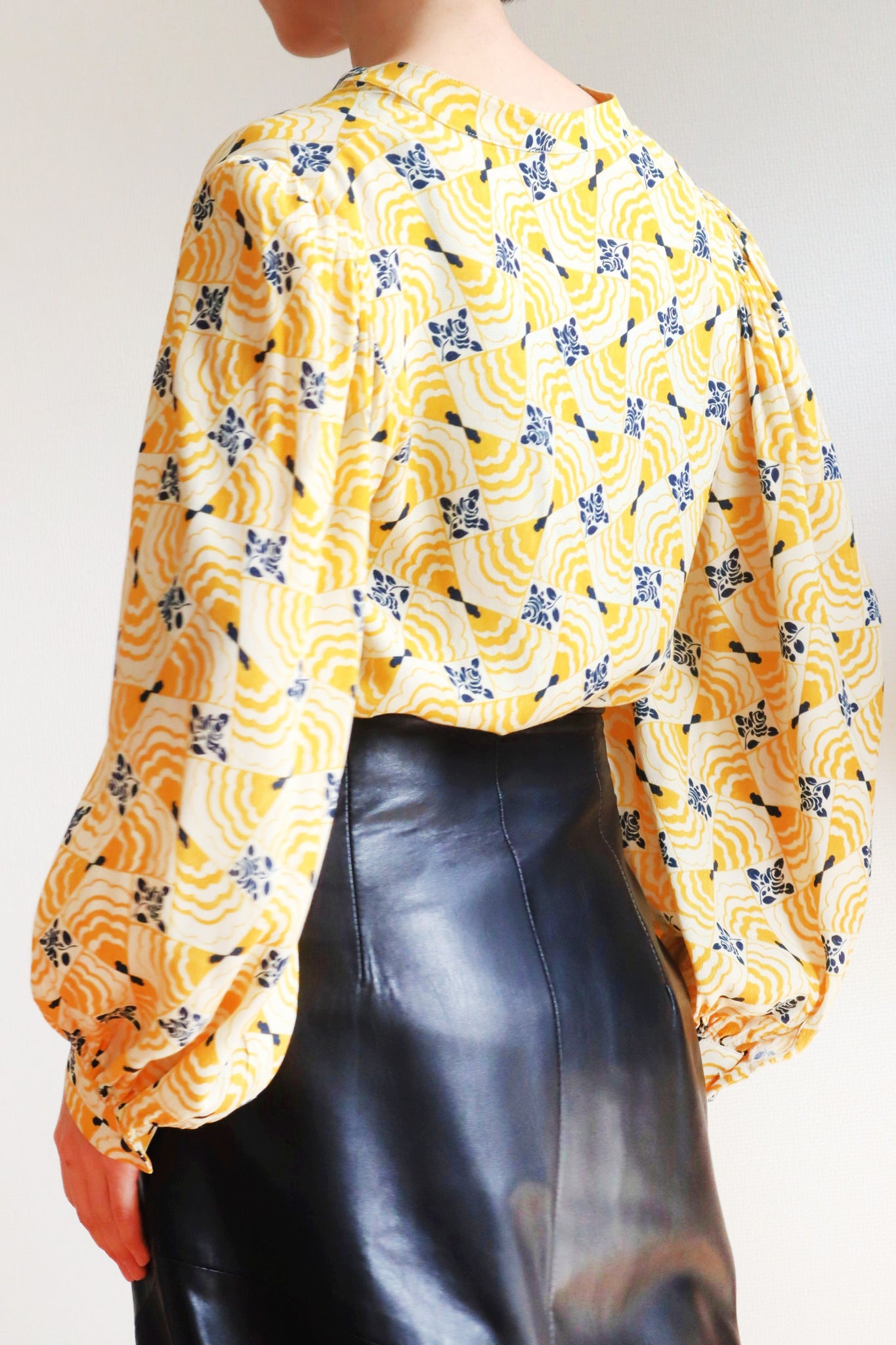 80s TARA JARMON Blouse