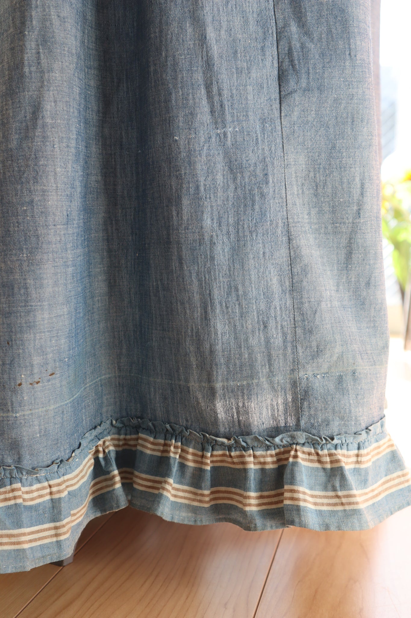 1890s Cotton Chambray Skirt