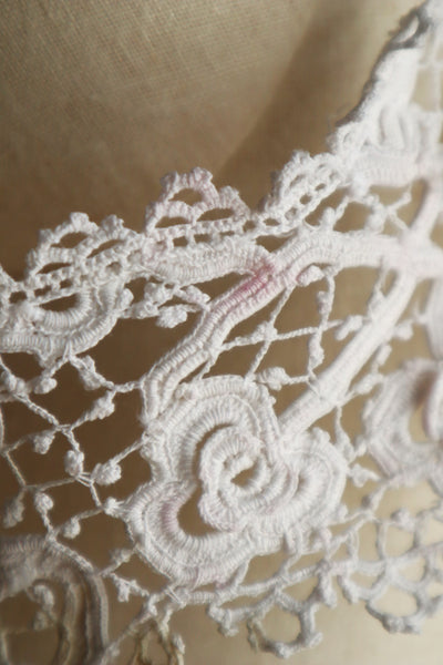 1900s French Hand-Crocheted Lace Bolero