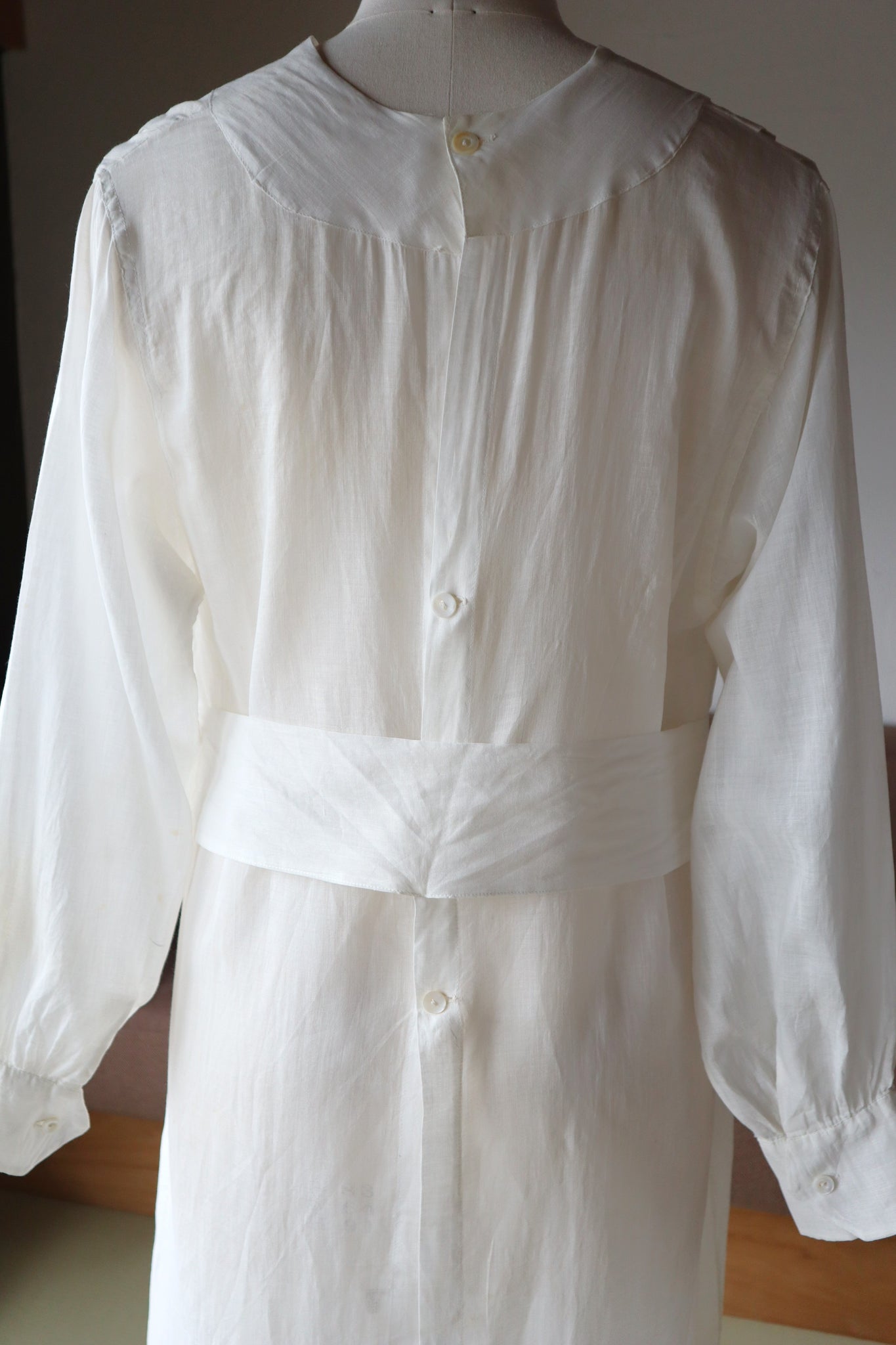 1910s–1920s American Medical Linen Work Dress