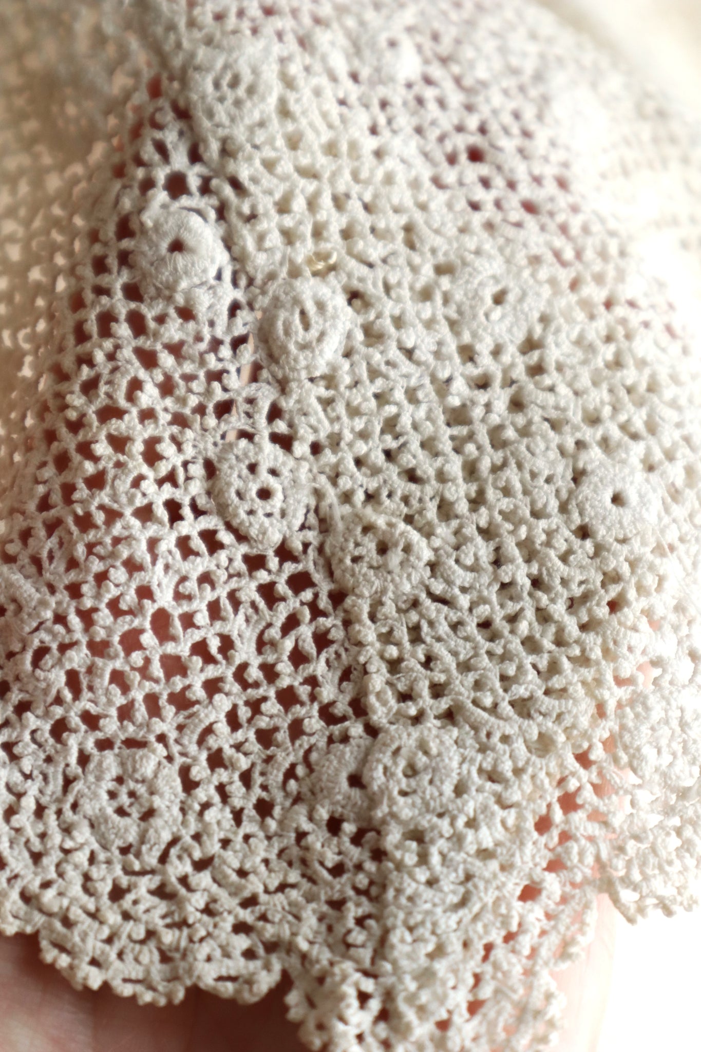 1900s French Handworked Crochet & Embroidered Lace Collar