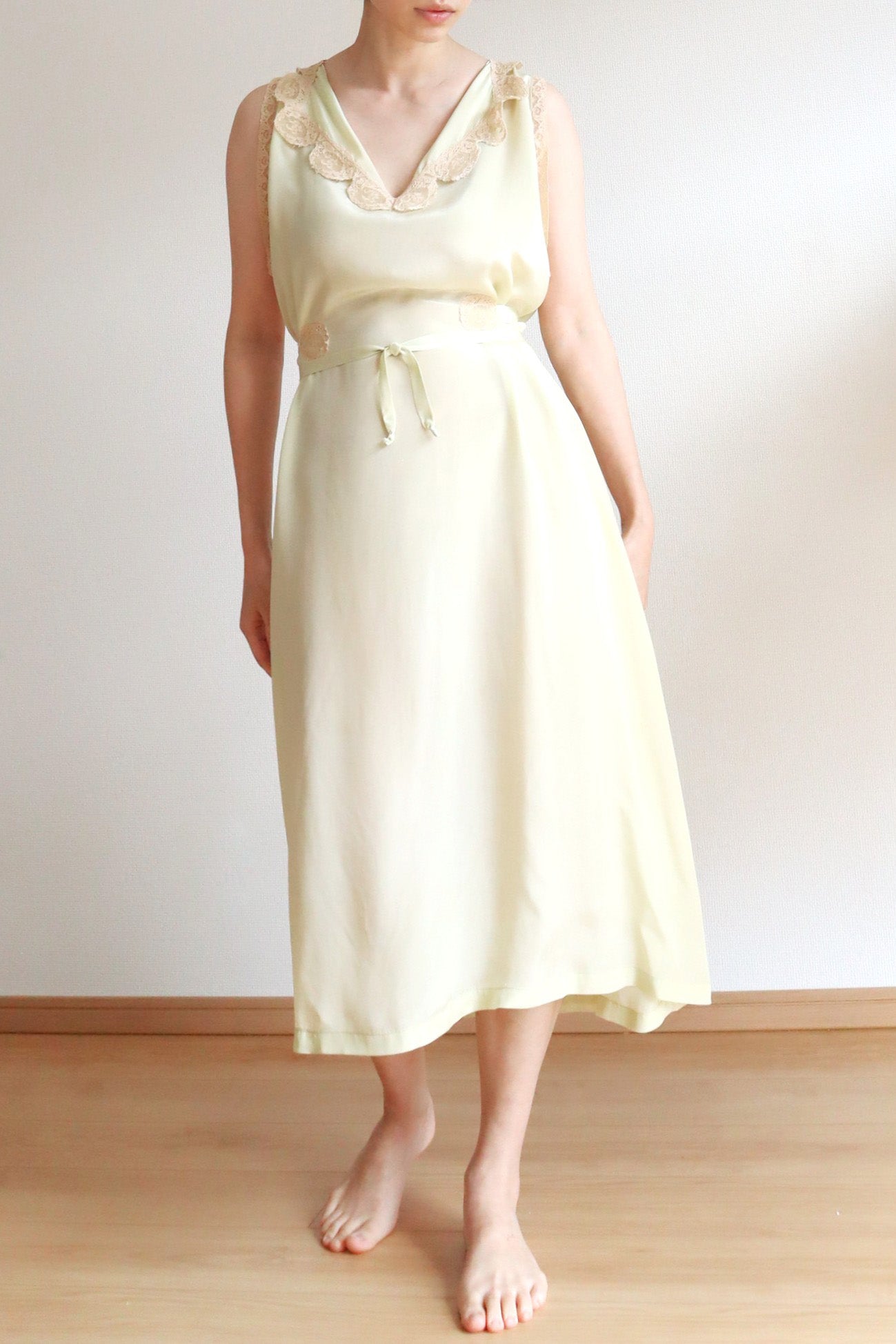 1930s Pale Green Silk Dress