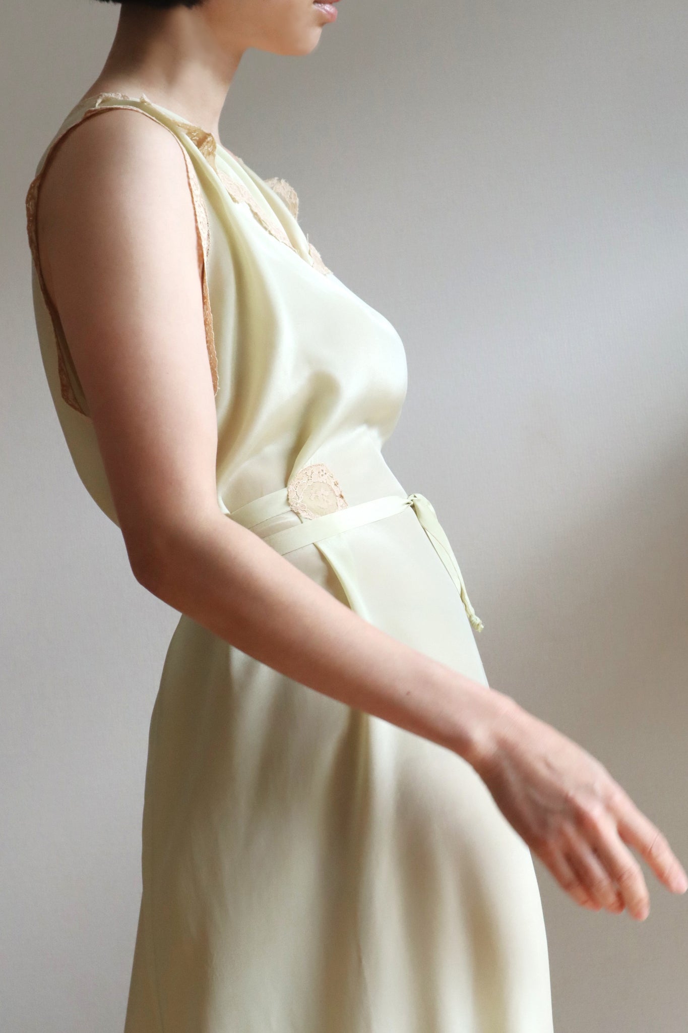 1930s Pale Green Silk Dress