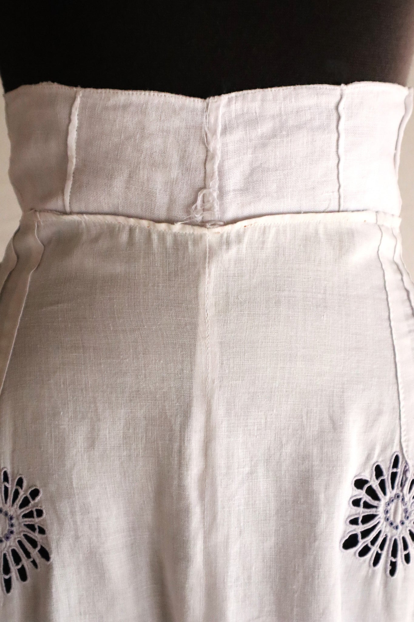1900s–1910s French Linen Cutwork Embroidered Train Skirt