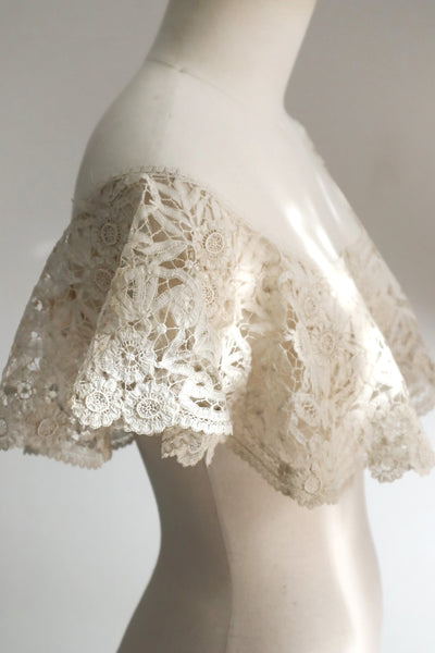 1900s French Brussels-Style Assembled Lace Capelet
