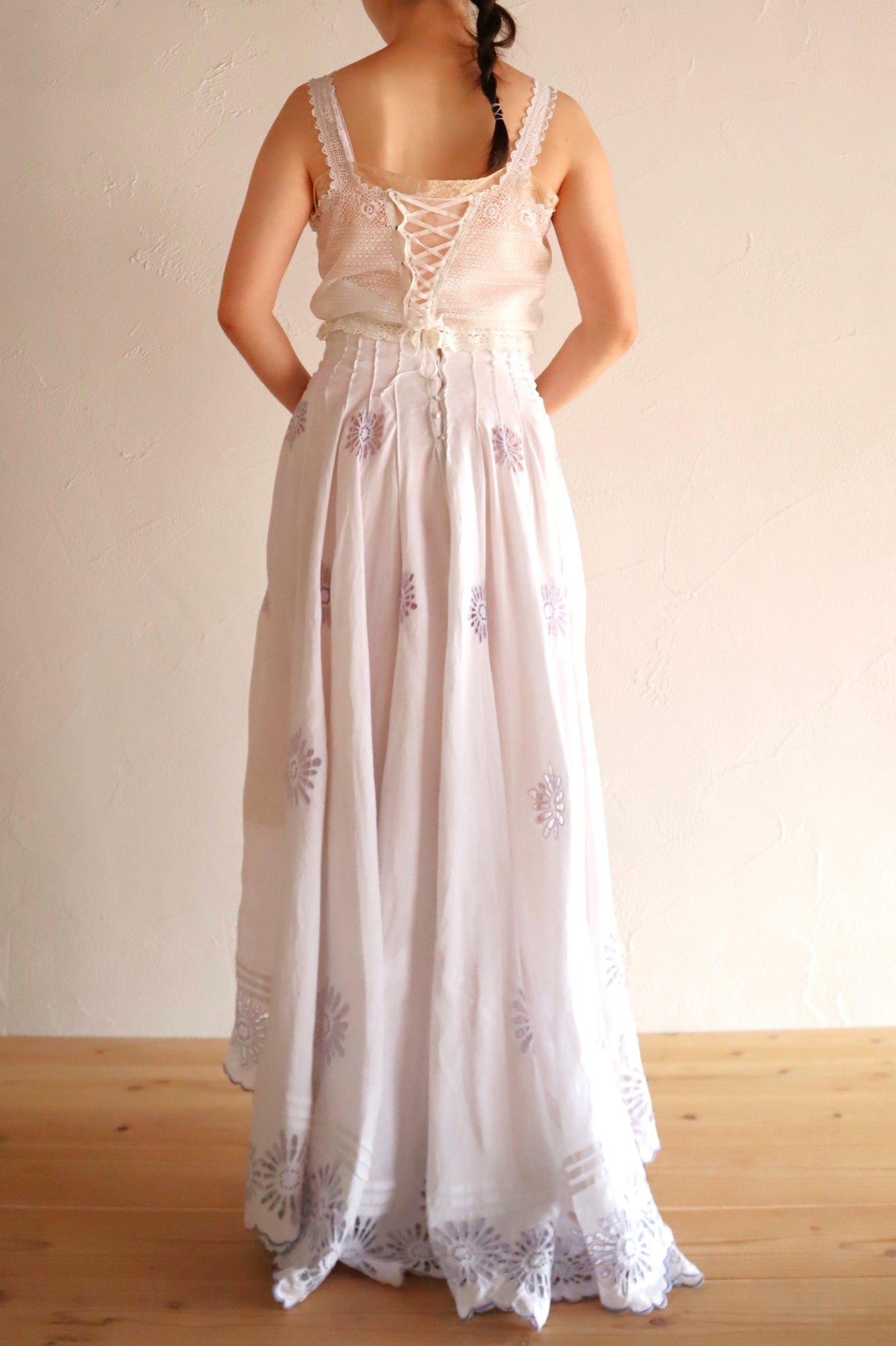 1900s–1910s French Linen Cutwork Embroidered Train Skirt