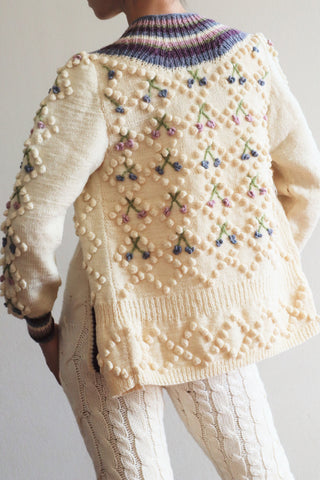 70s Bavarian Hand Knit 🍒 Cardigan