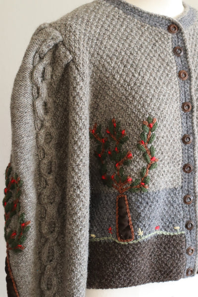 80s Austrian Hand knit Cardigan Embroidery Of Flowers, Trees And Homes Gray