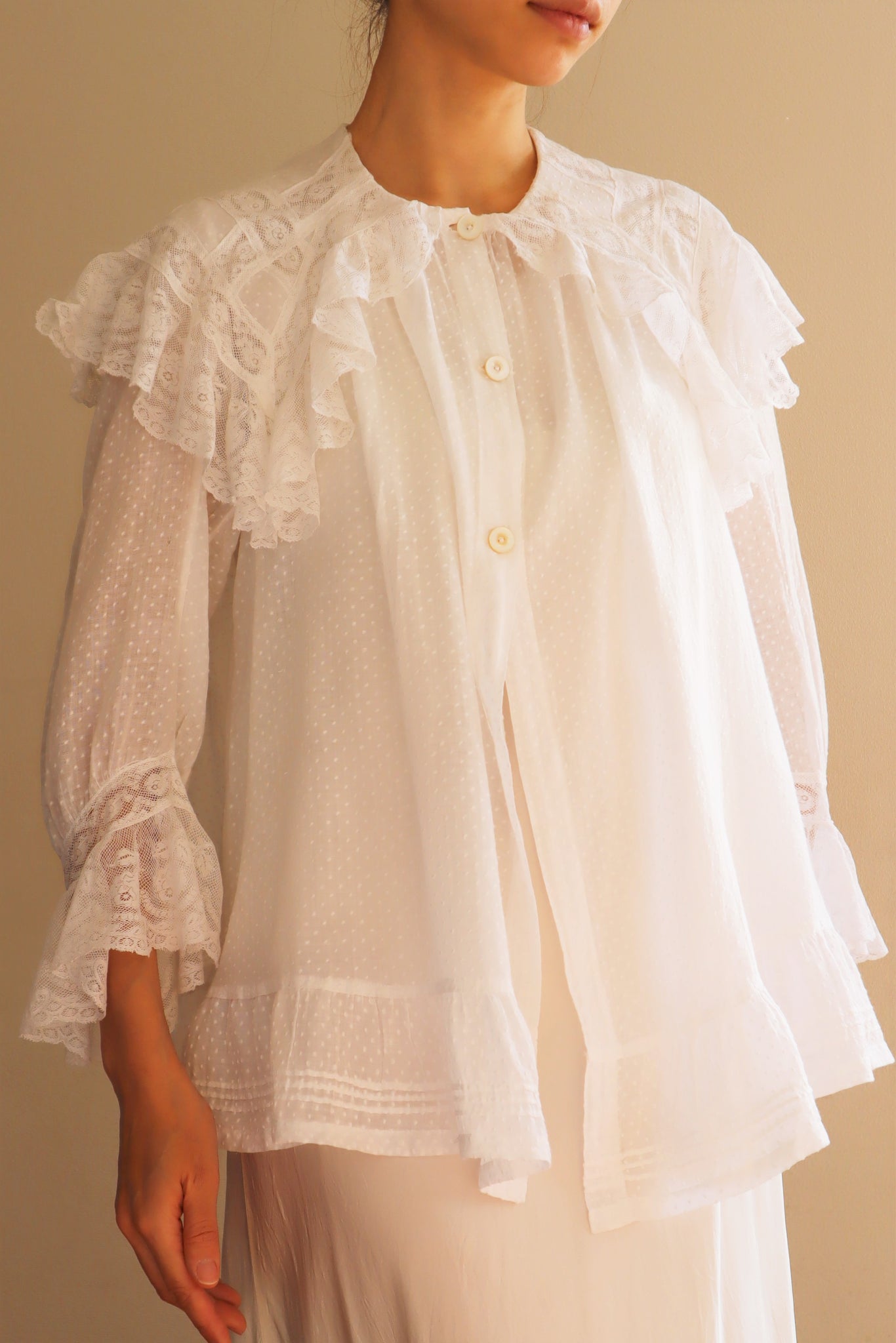 1880s Lovely Belle Epoque Era Frilled Lace Blouse