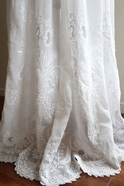 1900s Grape Design Lace White Linen Church Dress