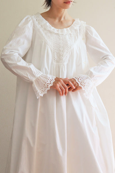 1910s Broderie Anglaise Side Front Closure Dress