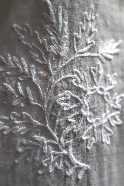 1900s Grape Design Lace White Linen Church Dress
